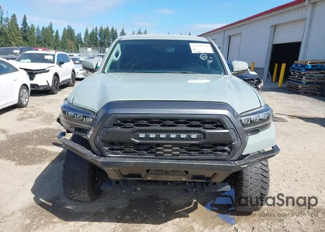 2023 Toyota Tacoma Trail Edition z USA, uszkodzony, nr VIN 3TYCZ5AN5PT132399